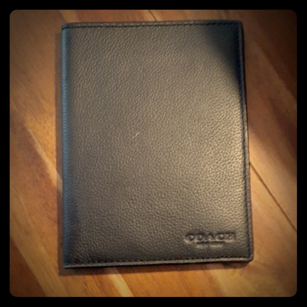 Coach Passport case